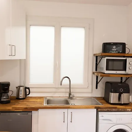 2 Pieces Climatisees Avec Terrasse - Centre Toulon